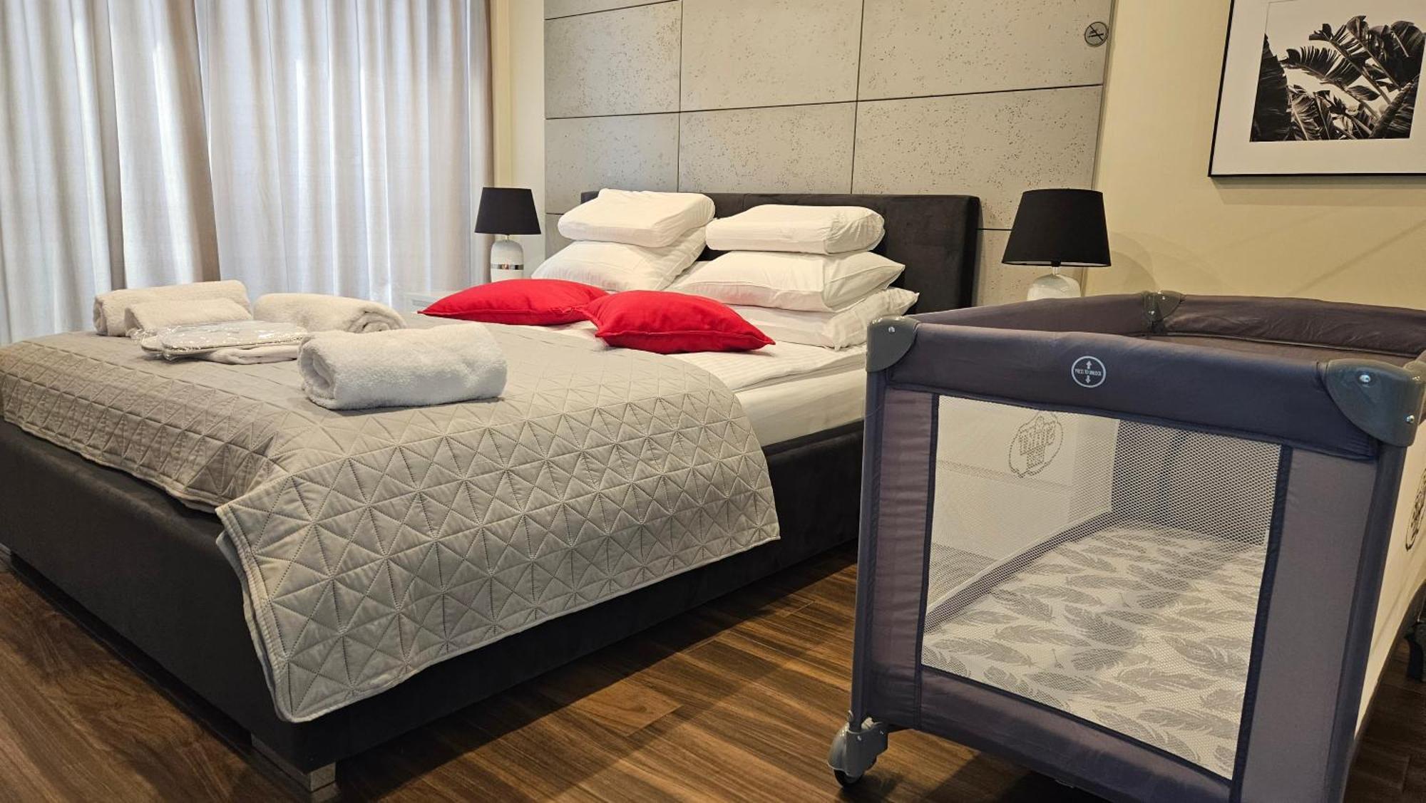 Your Apartment Unia Art Residence Lublin Bagian luar foto